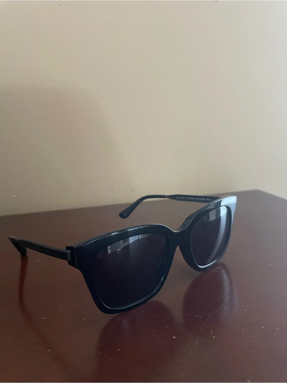 Diff Classic Black Cat-Eye Sunglasses for Women